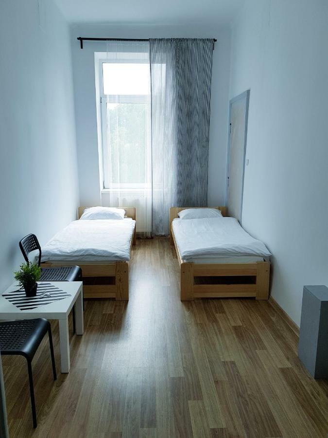 ביילסקו-ביאלה Sleep Time Hostel מראה חיצוני תמונה